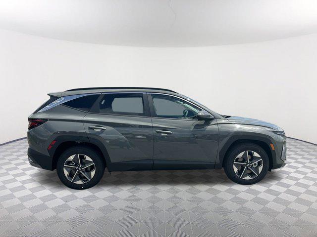 2025 Hyundai Tucson SEL photo 3