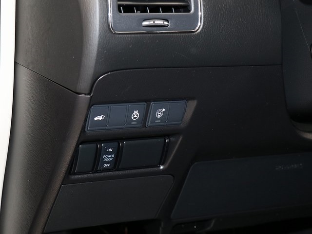 2021 Nissan Armada Platinum photo 26