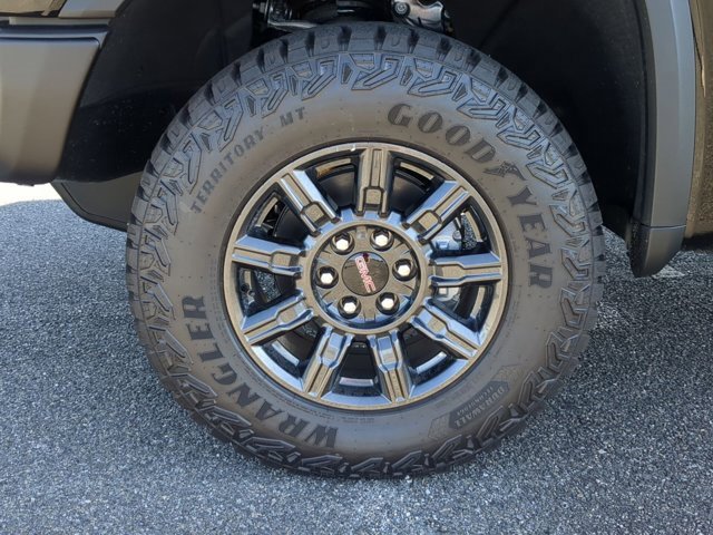 2025 Gmc Sierra AT4X photo 26