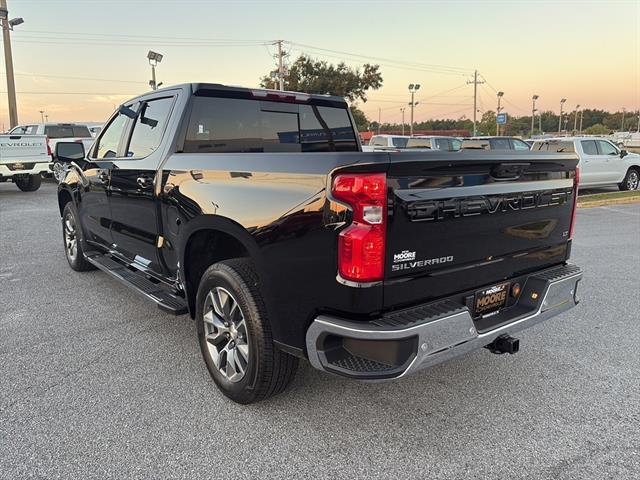 2026 Chevrolet Silverado 1500 LT photo 4