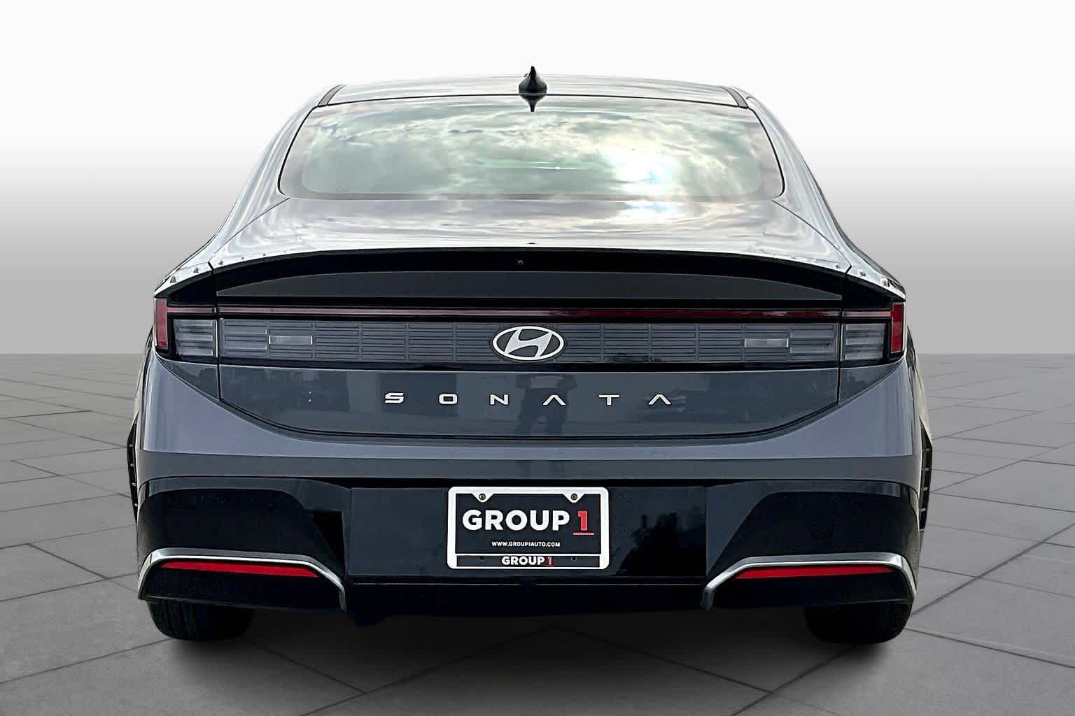 2024 Hyundai Sonata SEL photo 4