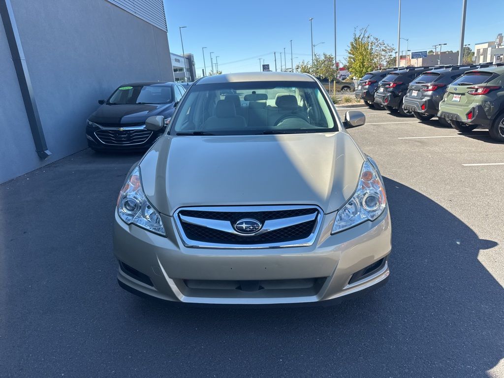 2010 Subaru Legacy 3.6R photo 2