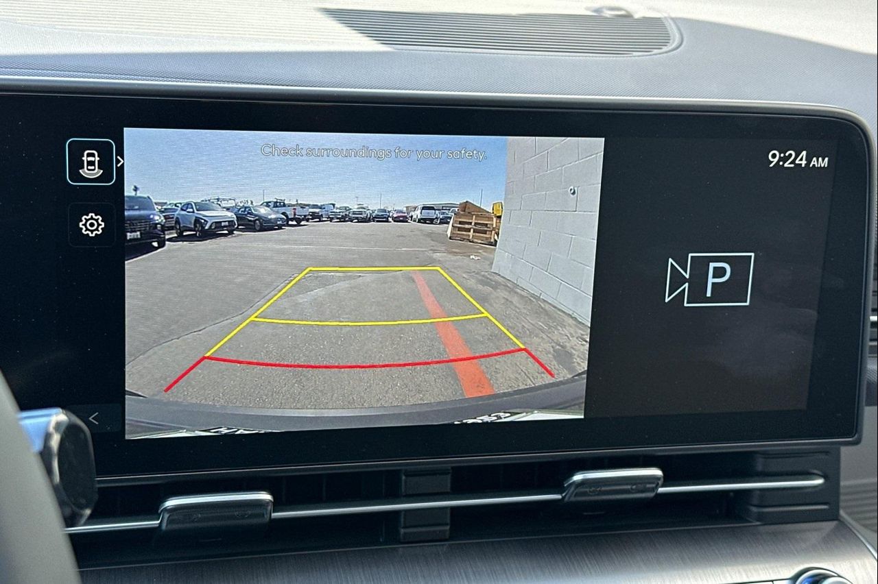 2025 Hyundai Kona SEL photo 18