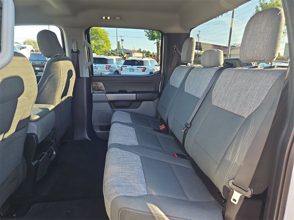 2023 Ford F-150 XLT photo 25