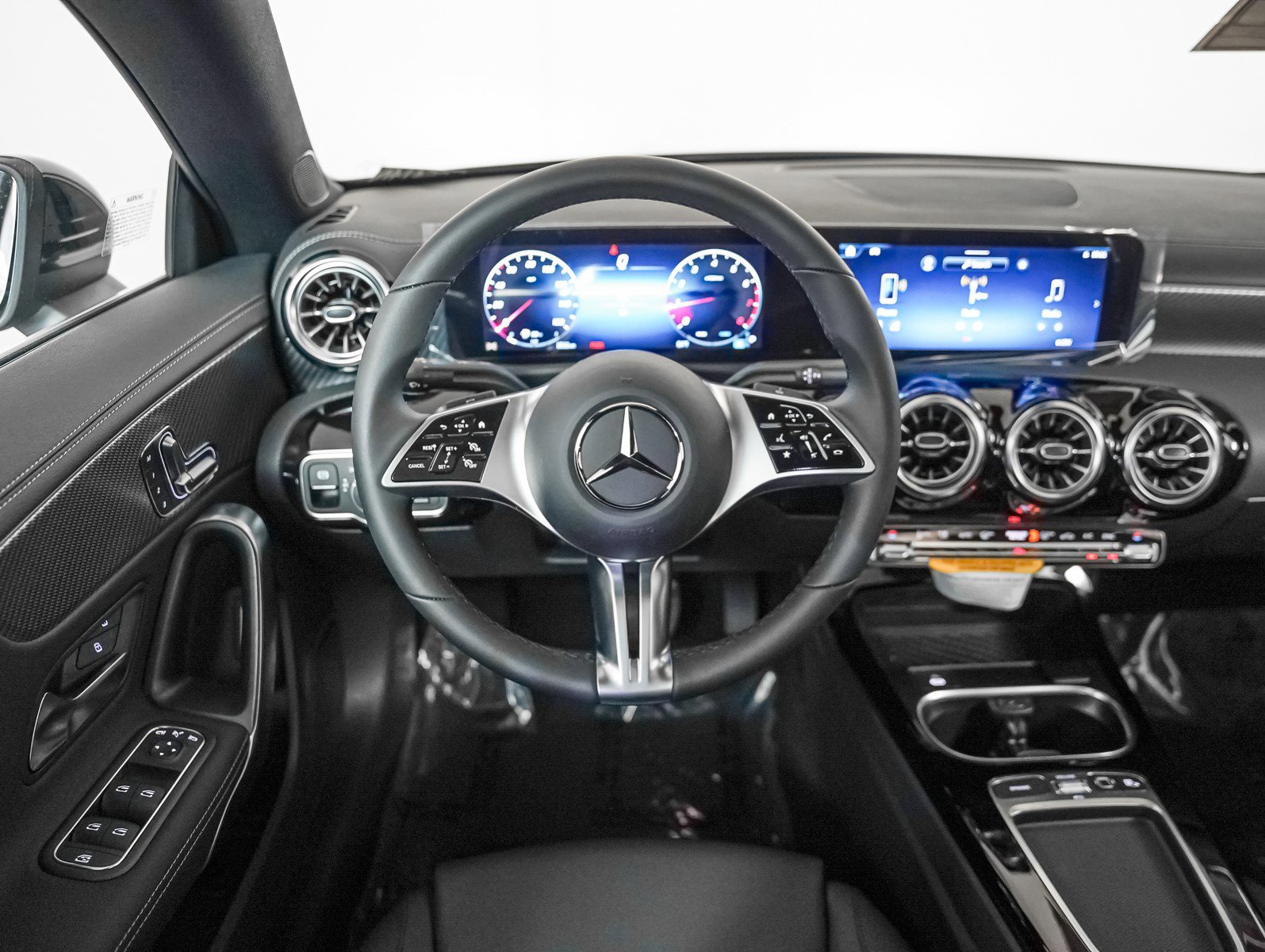 2026 Mercedes Benz CLA 250 photo 11
