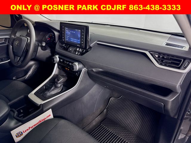 2022 Toyota RAV4 XLE photo 27