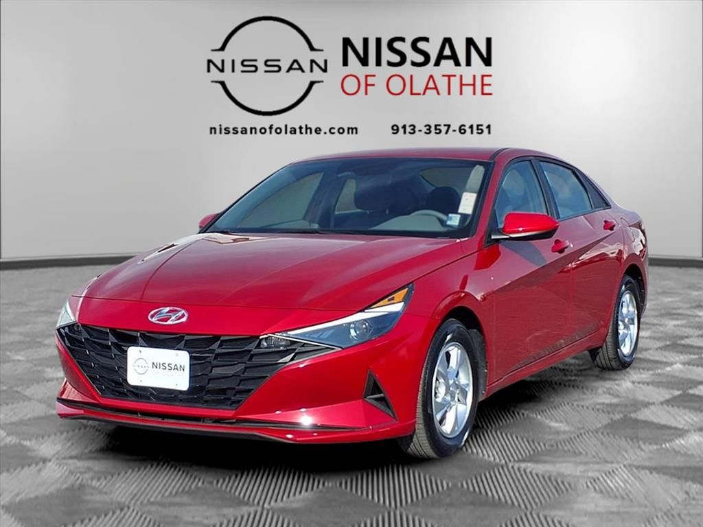 2023 Hyundai Elantra SE's photo