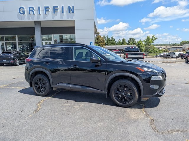 2023 Nissan Rogue SV photo 2