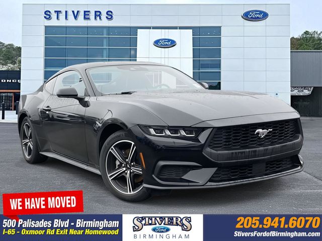 2025 Ford Mustang EcoBoost's photo