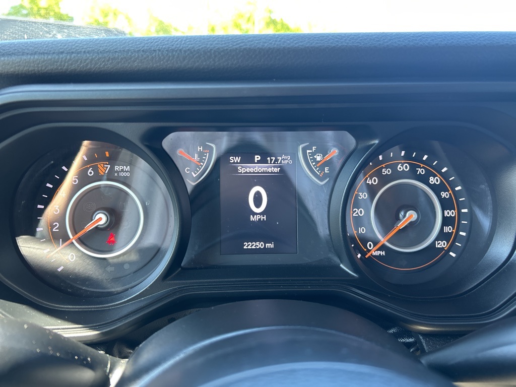 2024 Jeep Gladiator photo 13