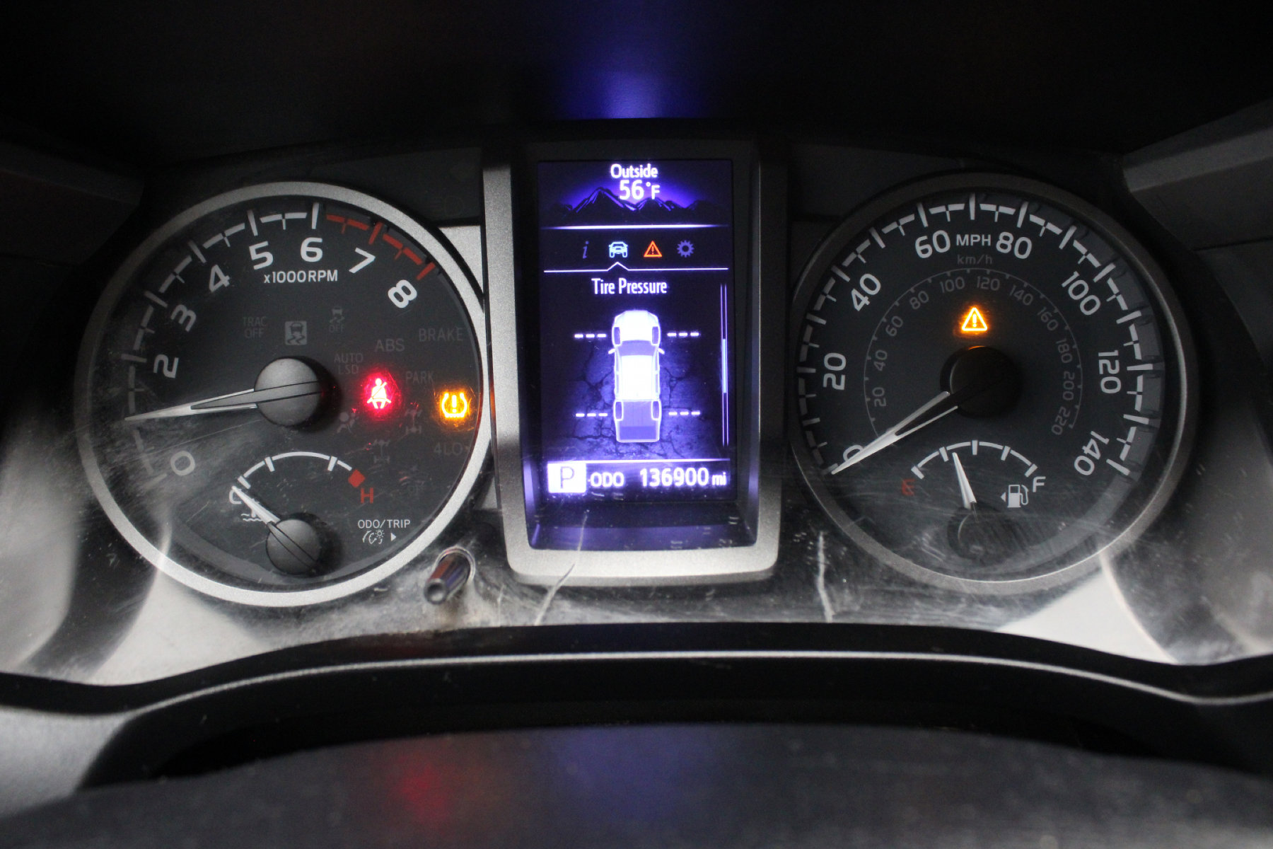 2020 Toyota Tacoma SR5 photo 3