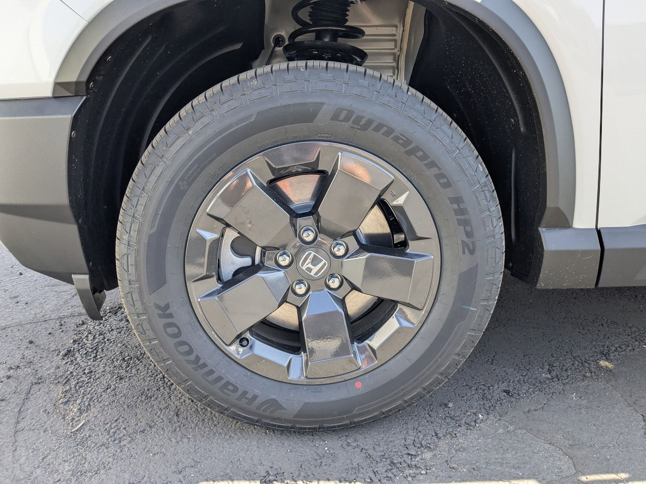 2026 Honda Passport photo 16