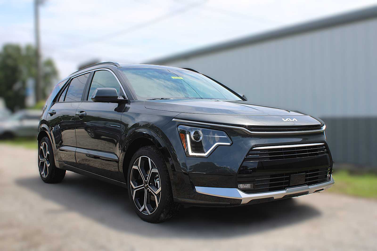 2025 Kia Niro EX Touring photo 2