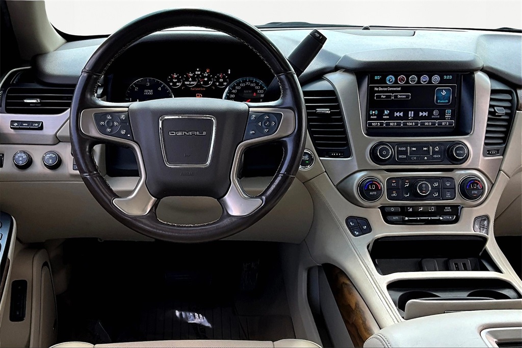 Image of Pre-Owned 2020 GMC Yukon Denali 4WD 4D Sport Utility