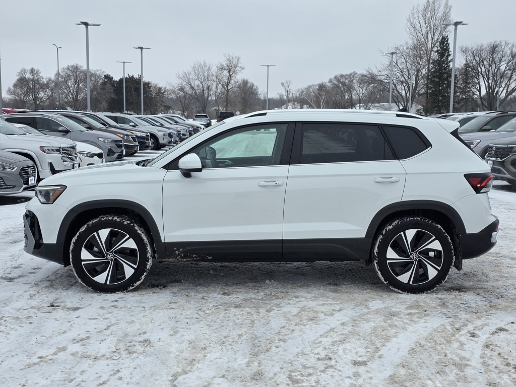 Used 2025 Volkswagen Taos SE with VIN 3VVVC7B20SM004796 for sale in St. Cloud, Minnesota