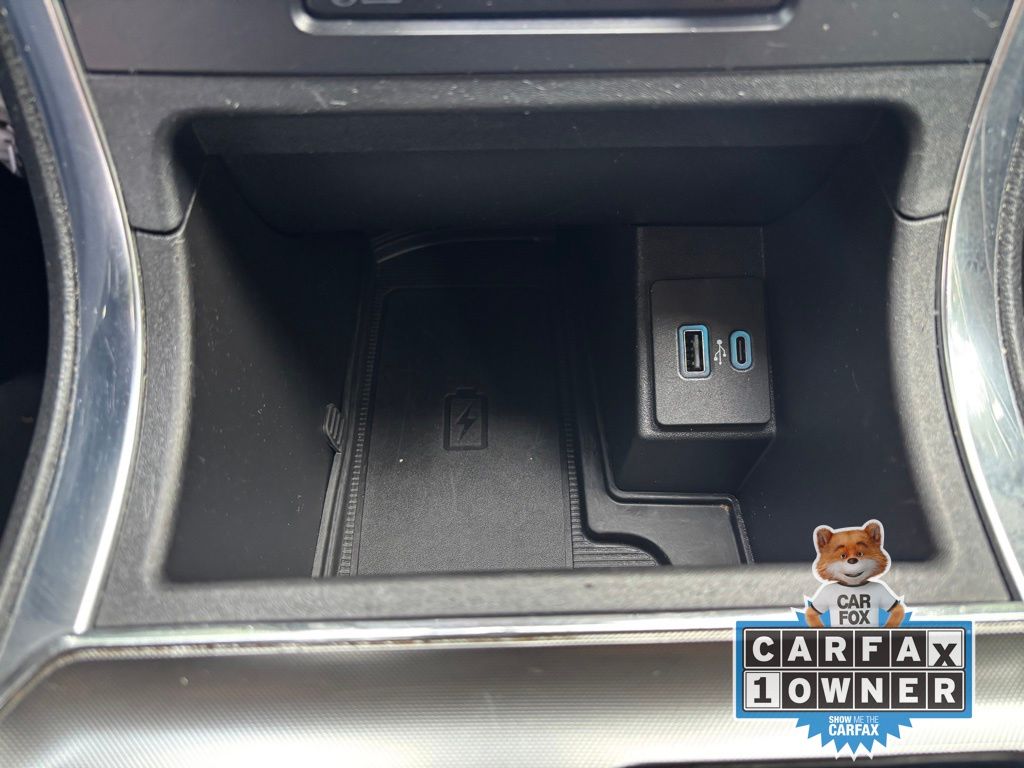 2022 Ford Edge Titanium photo 17