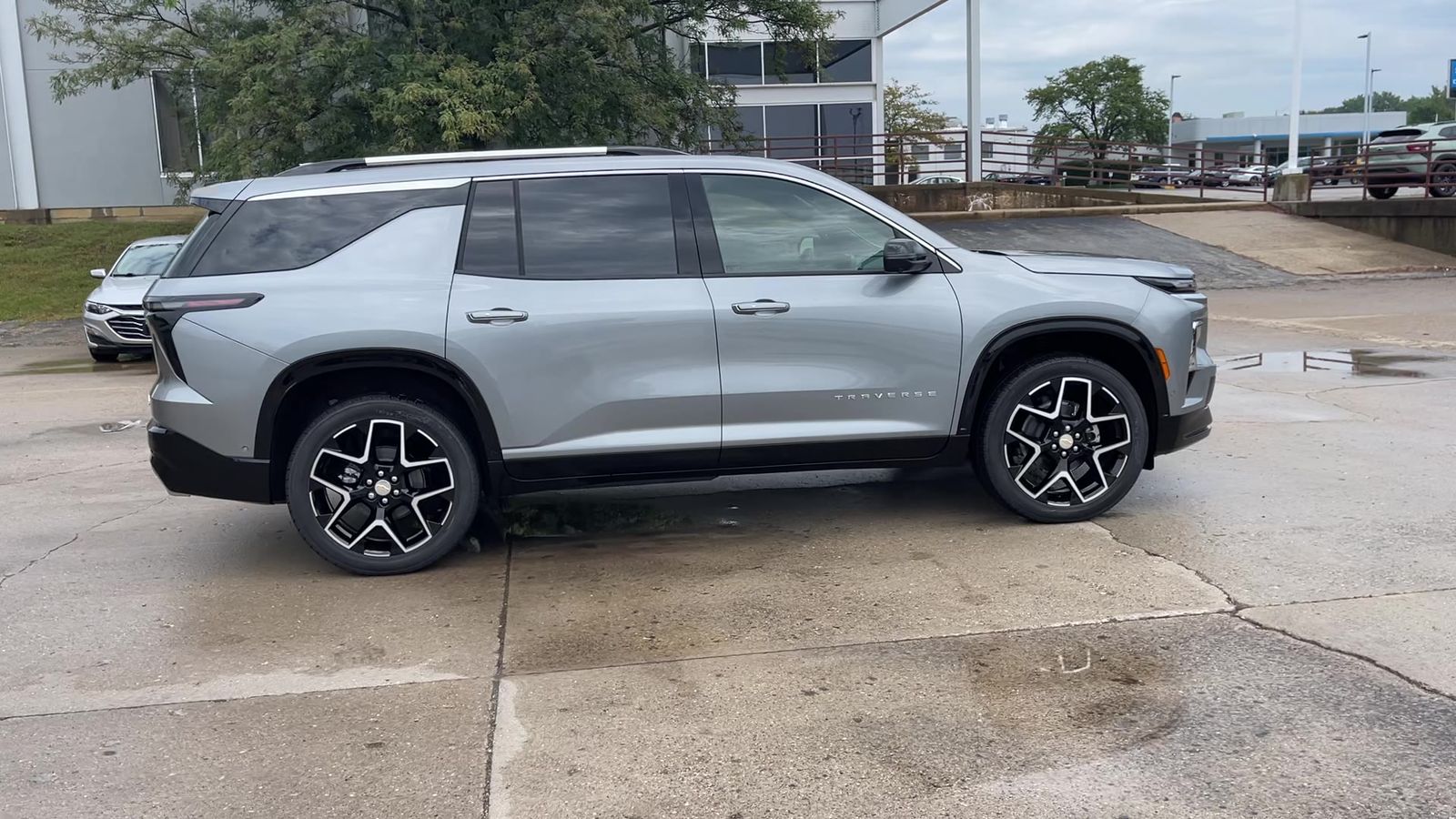 2026 Chevrolet Traverse High Country photo 9