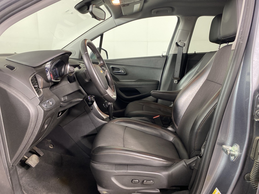 2020 Chevrolet Trax LT photo 12