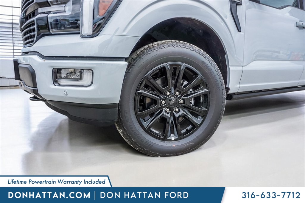 2025 Ford F-150 Platinum photo 37