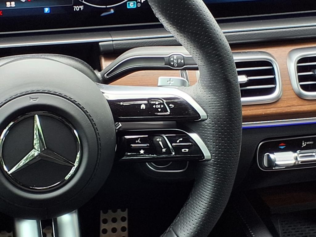 2025 Mercedes Benz GLS 450 4MATIC photo 15