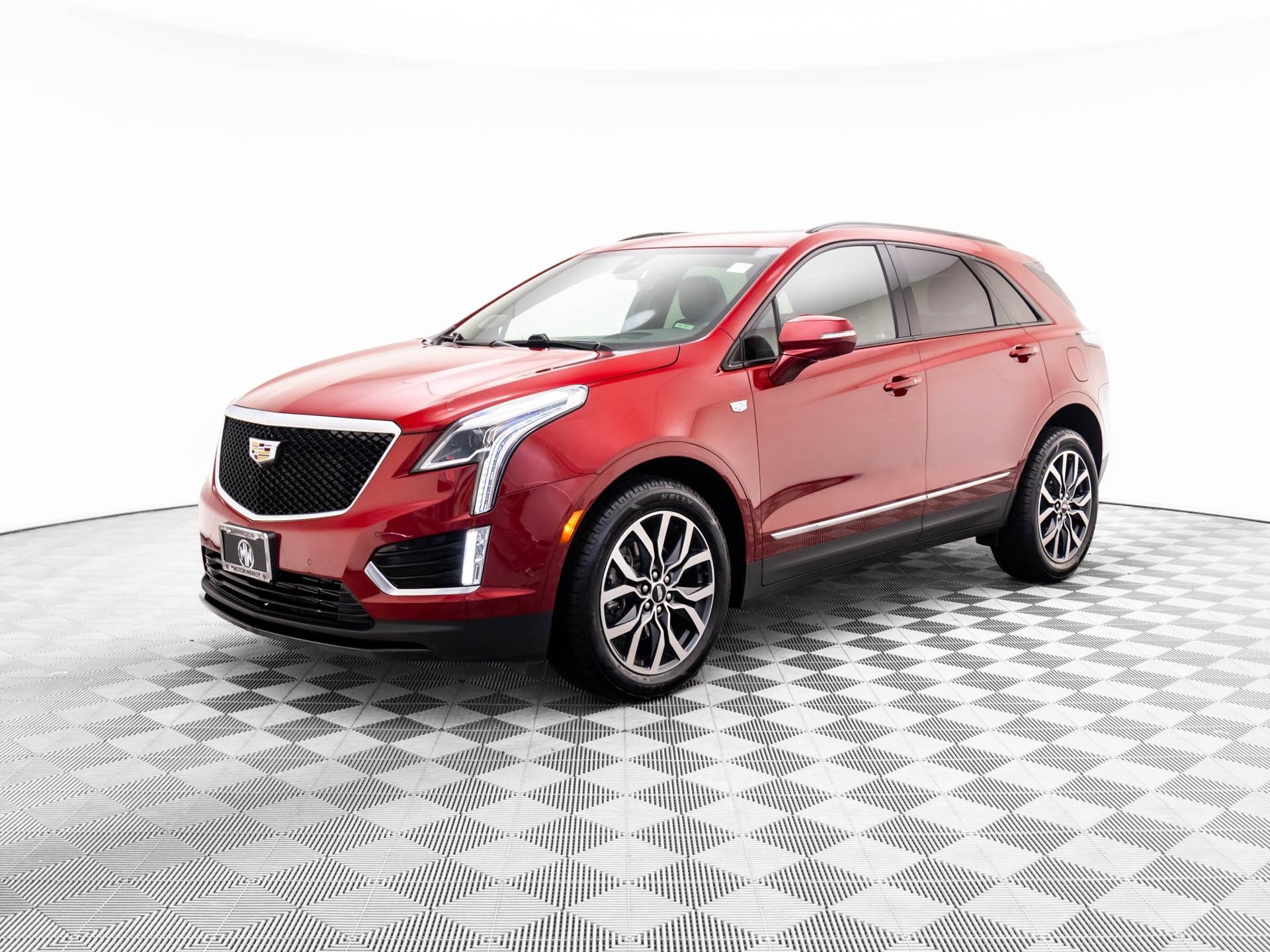 2021 Cadillac XT5 Sport photo 3