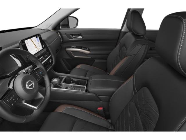 2025 Nissan Pathfinder Platinum photo 9