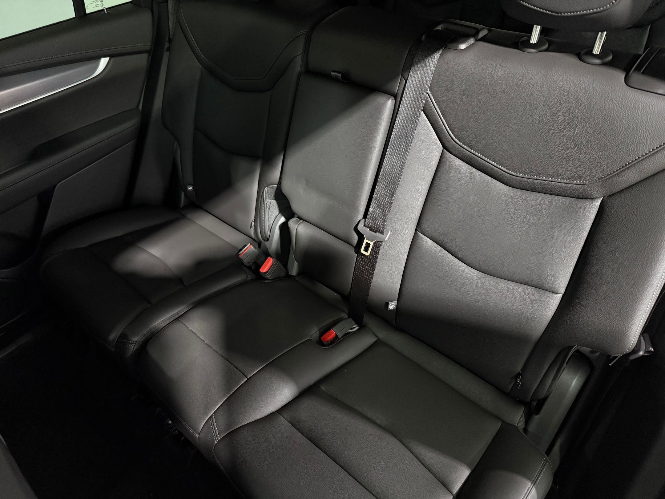 2025 Cadillac XT6 Luxury photo 12