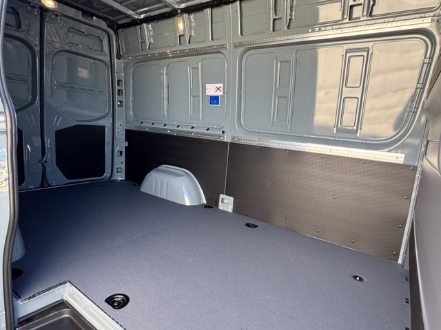 2026 Mercedes Benz Sprinter 2500 photo 4