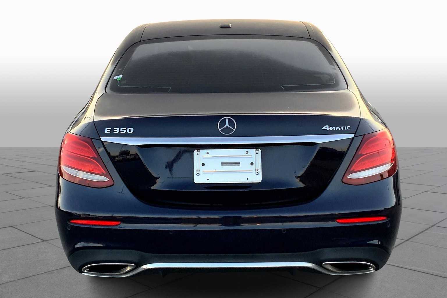 2020 Mercedes Benz E 350 photo 4