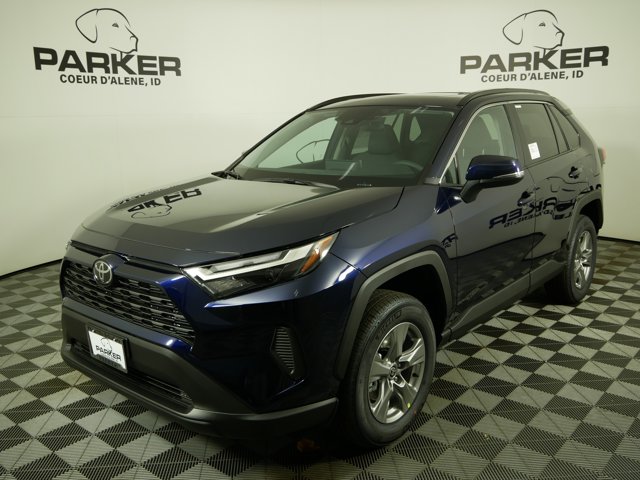 2023 Toyota RAV4 XLE's photo
