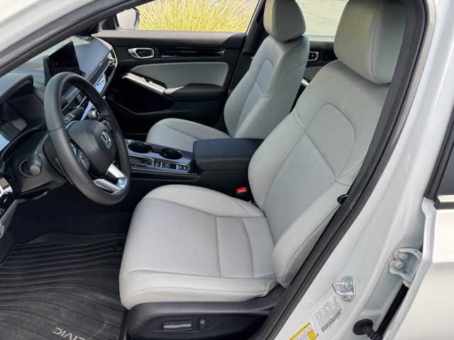 2025 Honda Civic Hybrid Sport Touring photo 2