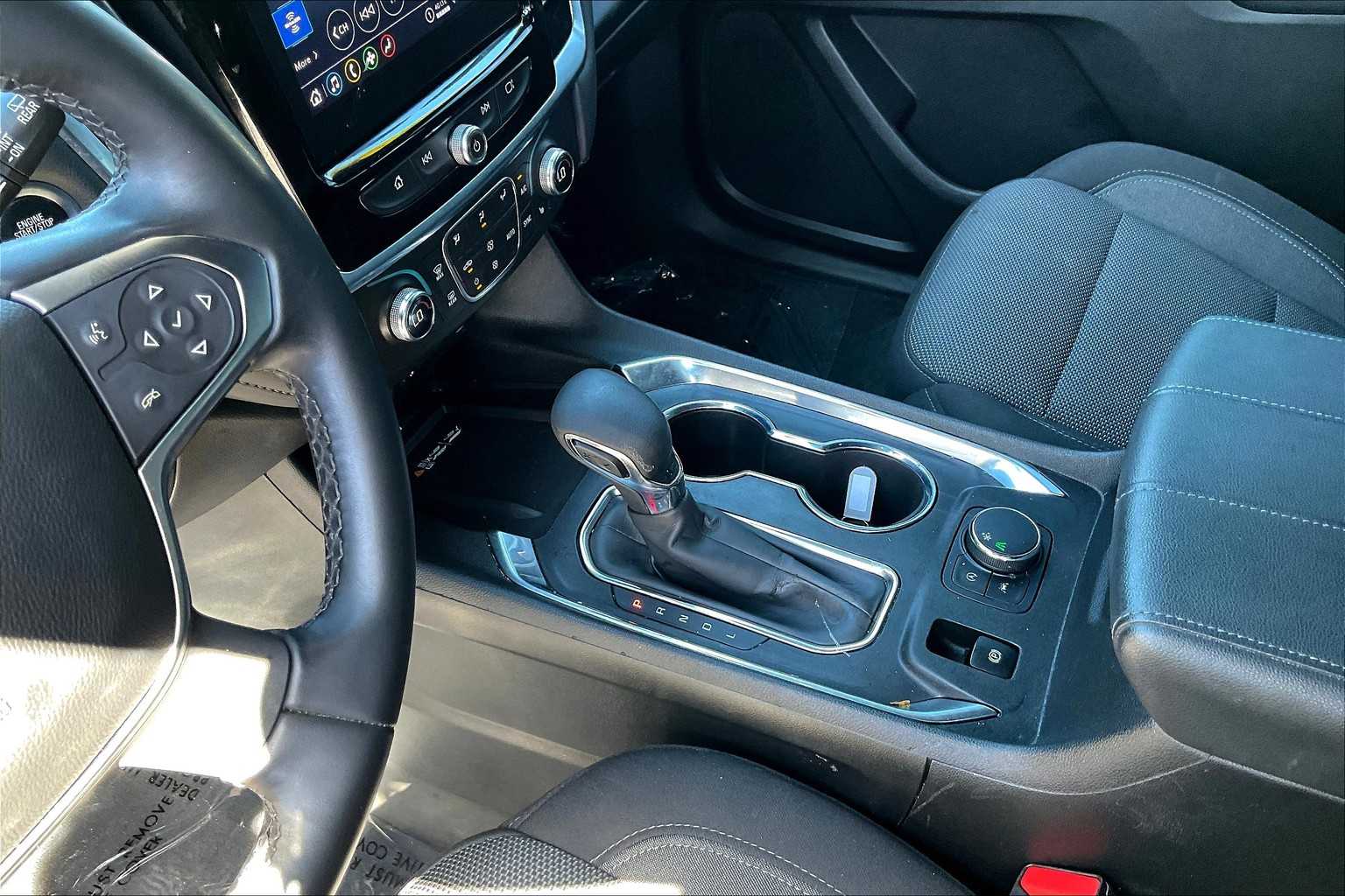2023 Chevrolet Traverse Cloth photo 15