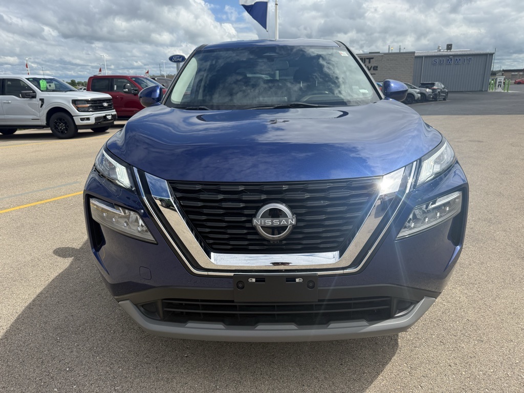 2023 Nissan Rogue SV photo 22