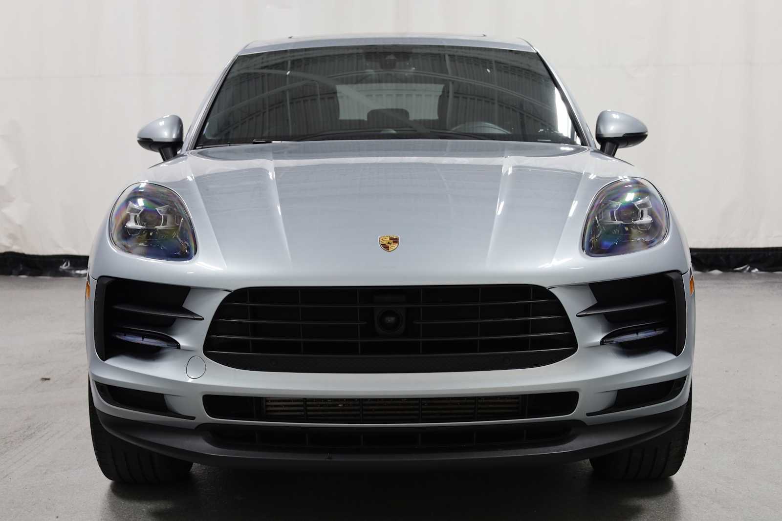 2021 Porsche Macan Base photo 14
