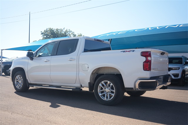 2022 Chevrolet Silverado 1500 LT photo 3