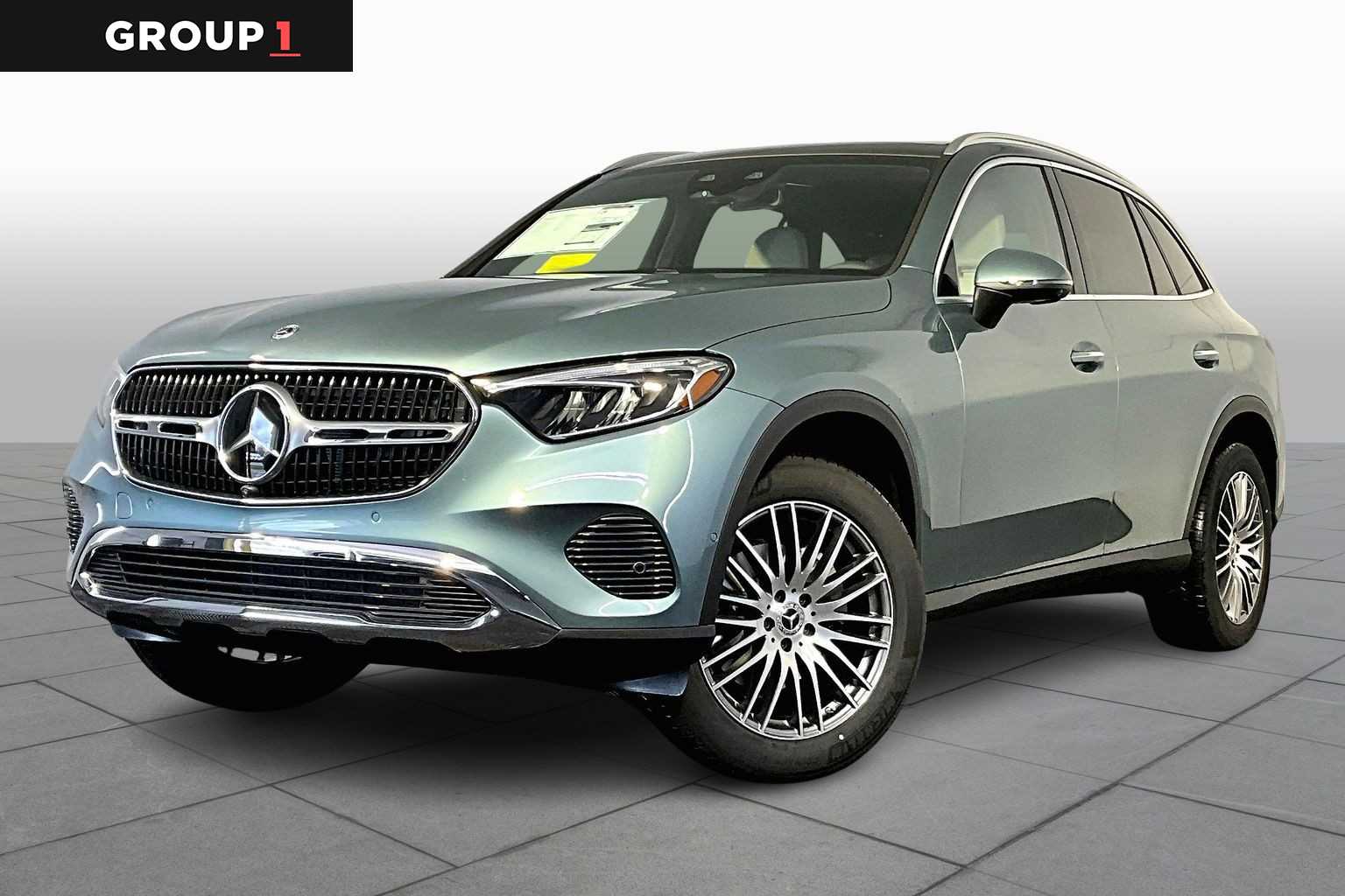 2026 Mercedes-Benz GLC Base's photo