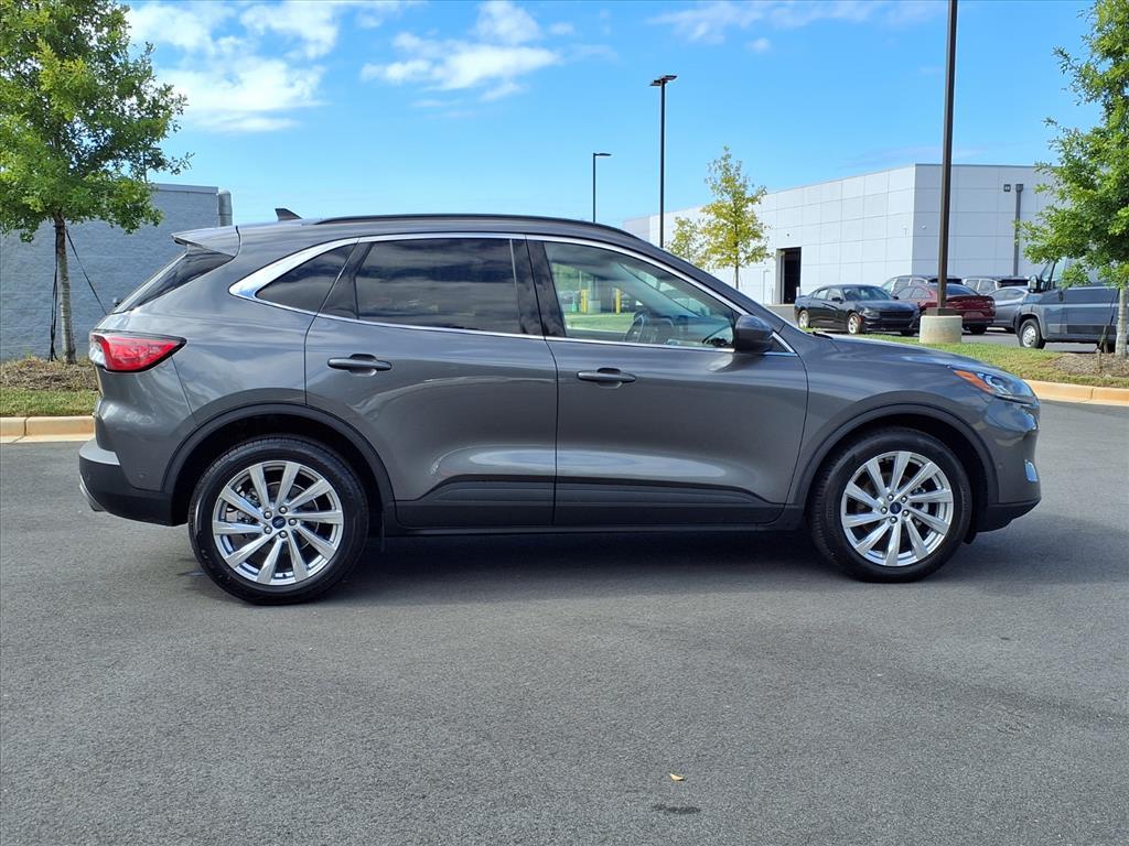 2022 Ford Escape Titanium photo 22