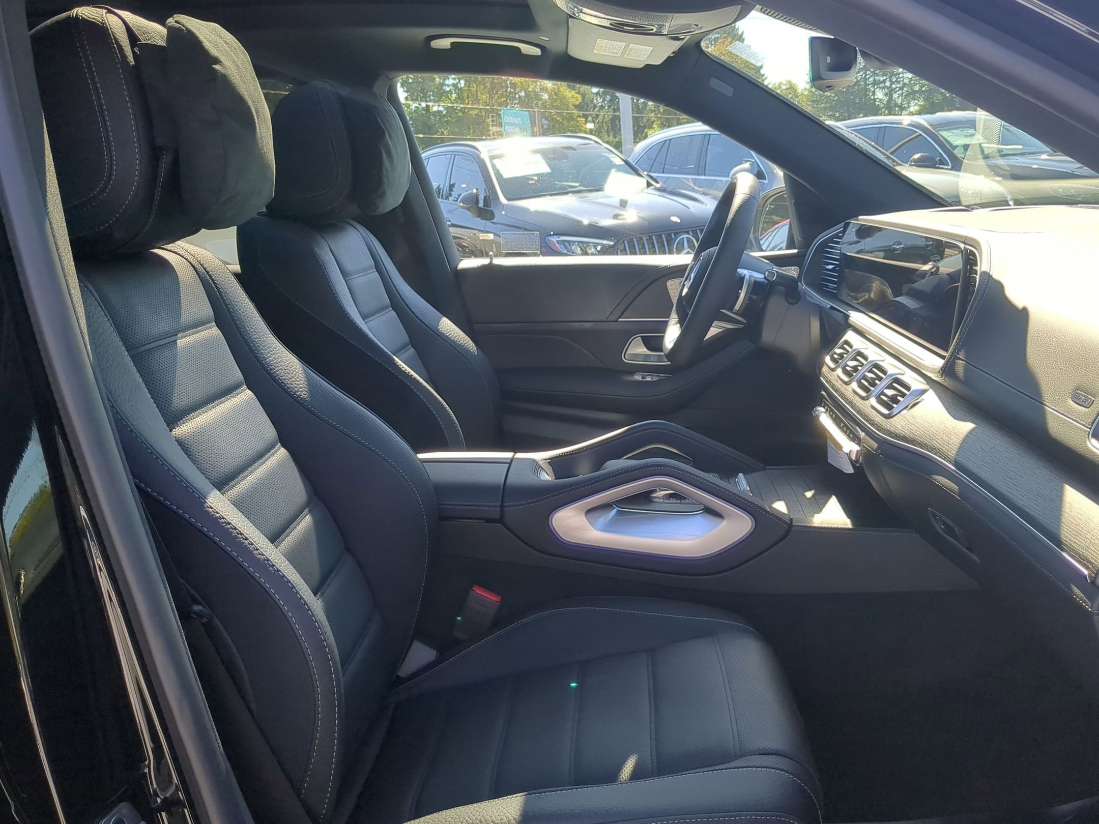 2026 Mercedes Benz GLS 580 4MATIC photo 13