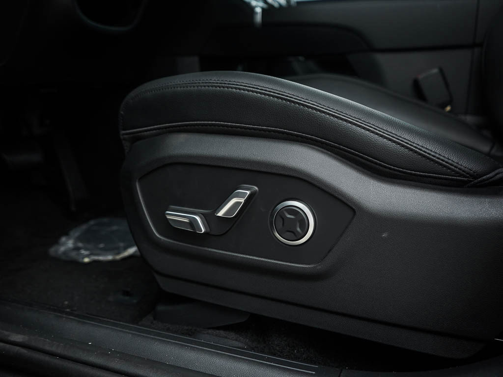2026 Hyundai Santa Fe Limited photo 19