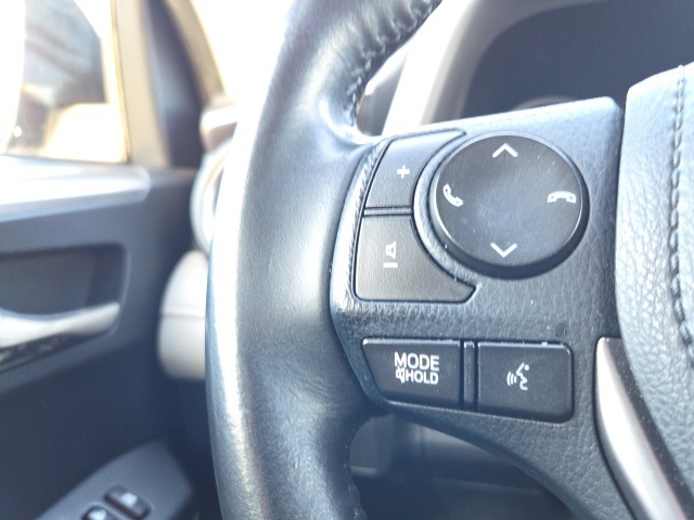 2018 Toyota RAV4 XLE photo 16