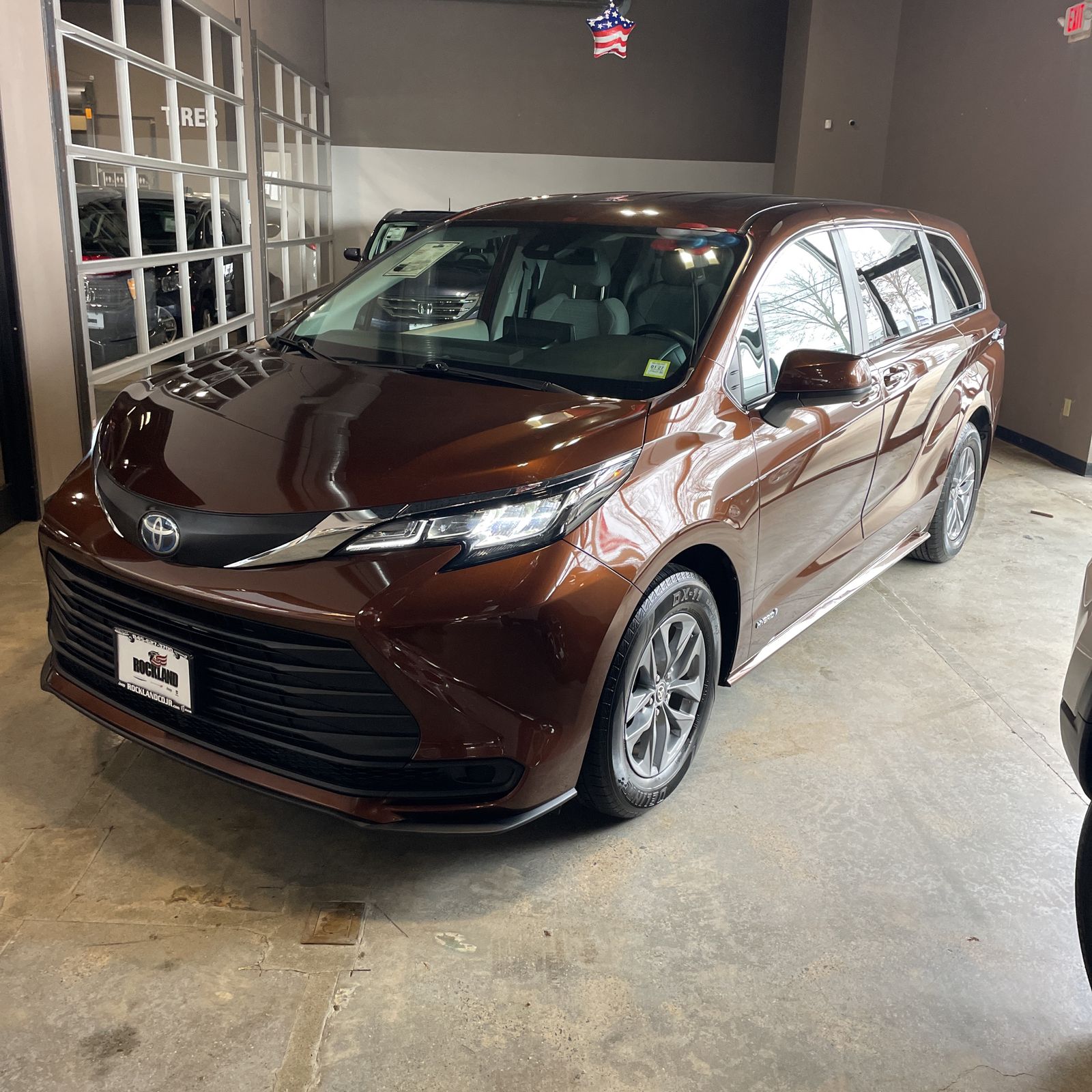 2021 Toyota Sienna LE