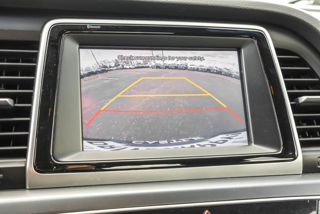 2018 Hyundai Sonata SE photo 3