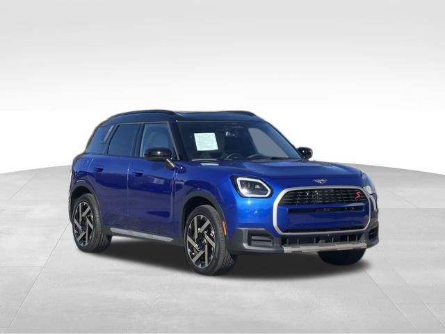 2025 MINI Countryman S's photo