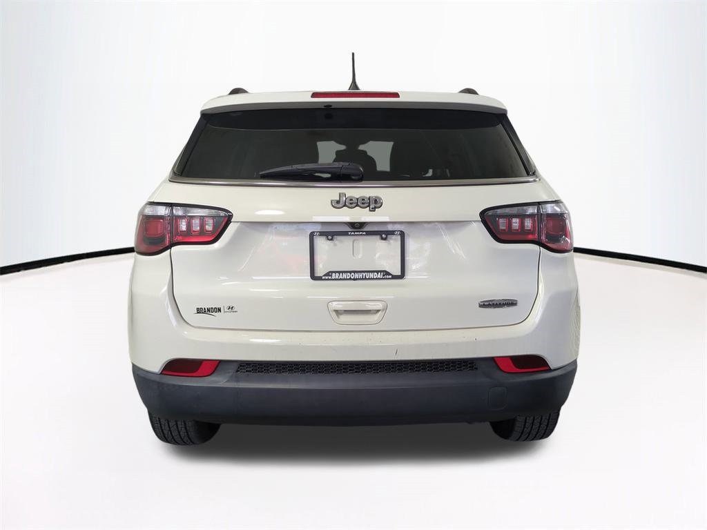 2020 Jeep Compass Latitude photo 6