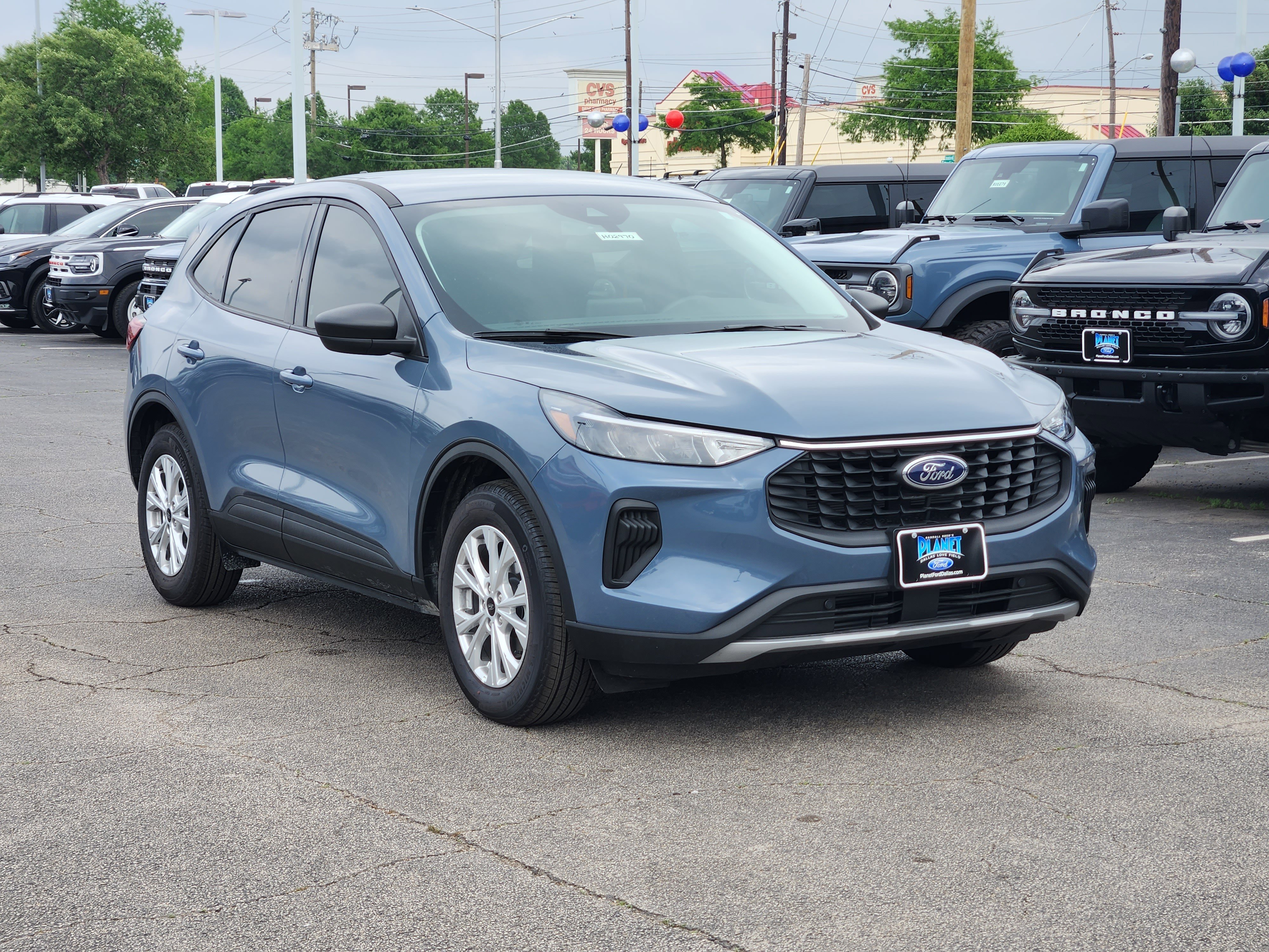 New 2025 Vapor Blue Metallic Ford Active image 2
