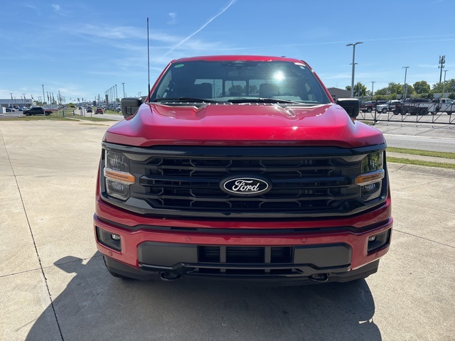 2025 Ford F-150 XLT photo 2