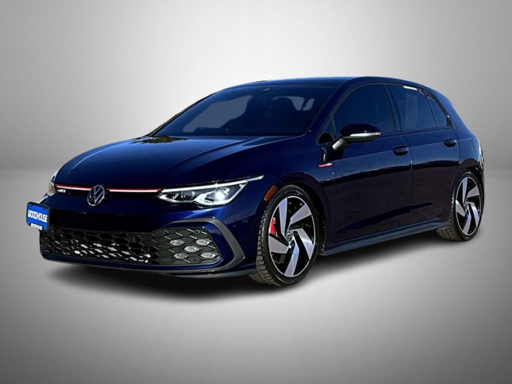 2022 Volkswagen Golf GTI SE's photo