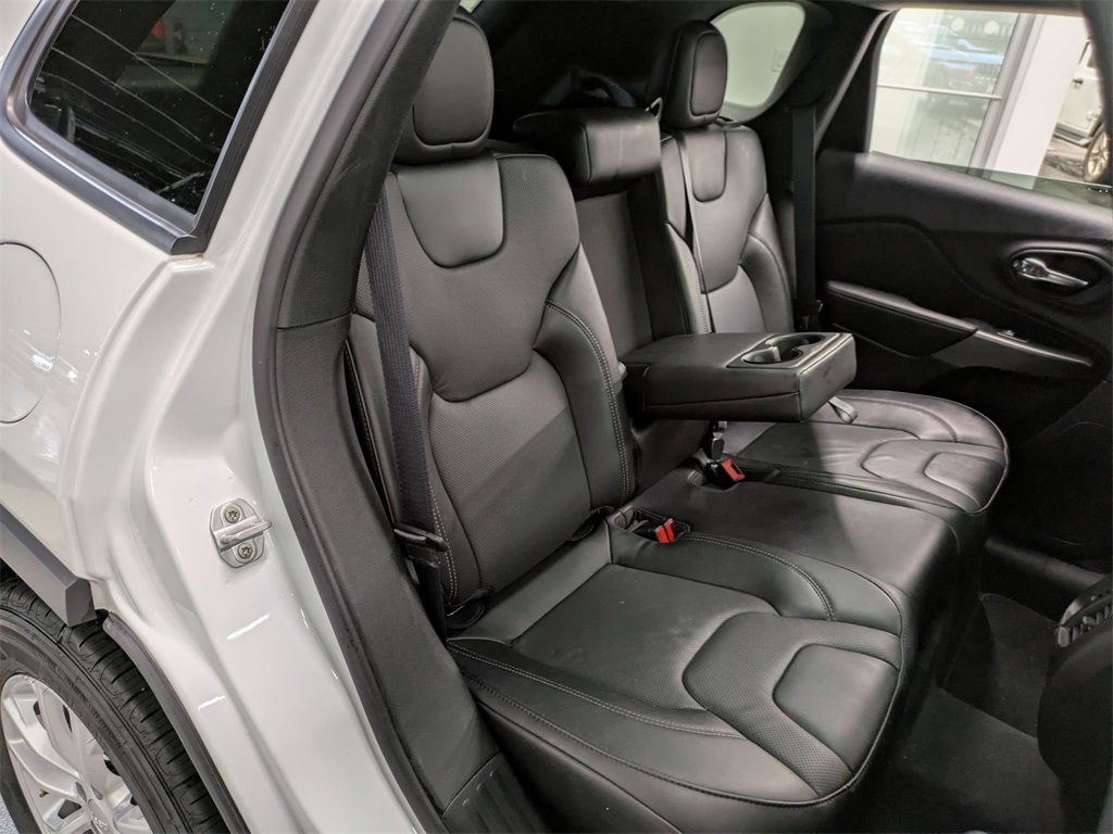 2022 Jeep Cherokee Latitude Lux photo 20