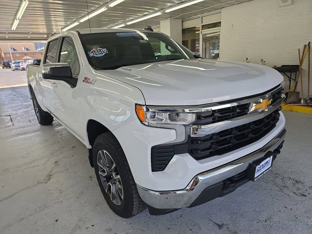 2022 Chevrolet Silverado 1500 LT photo 6