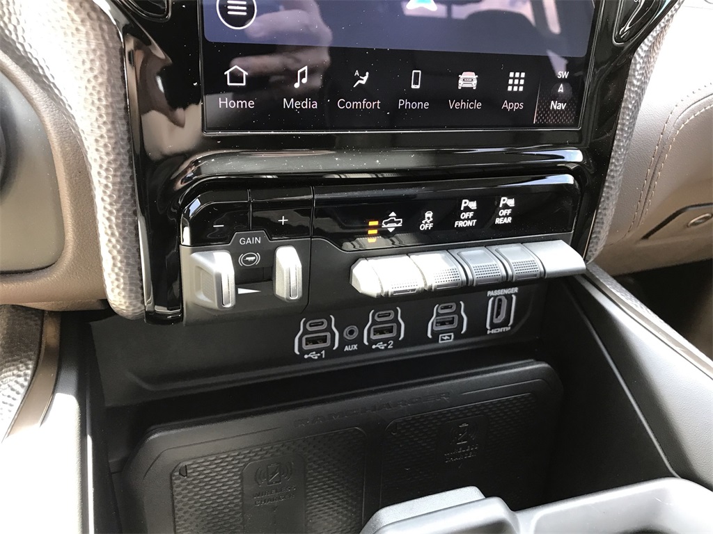 2025 Ram 1500 Limited photo 18